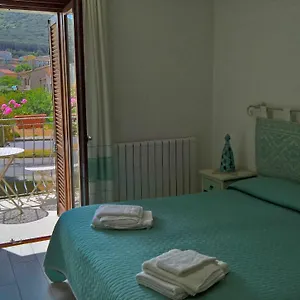 Alloggio per agriturismo I Graniti, Monti